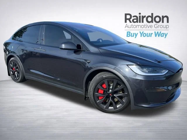 2024 Tesla Model X Long Range's photo
