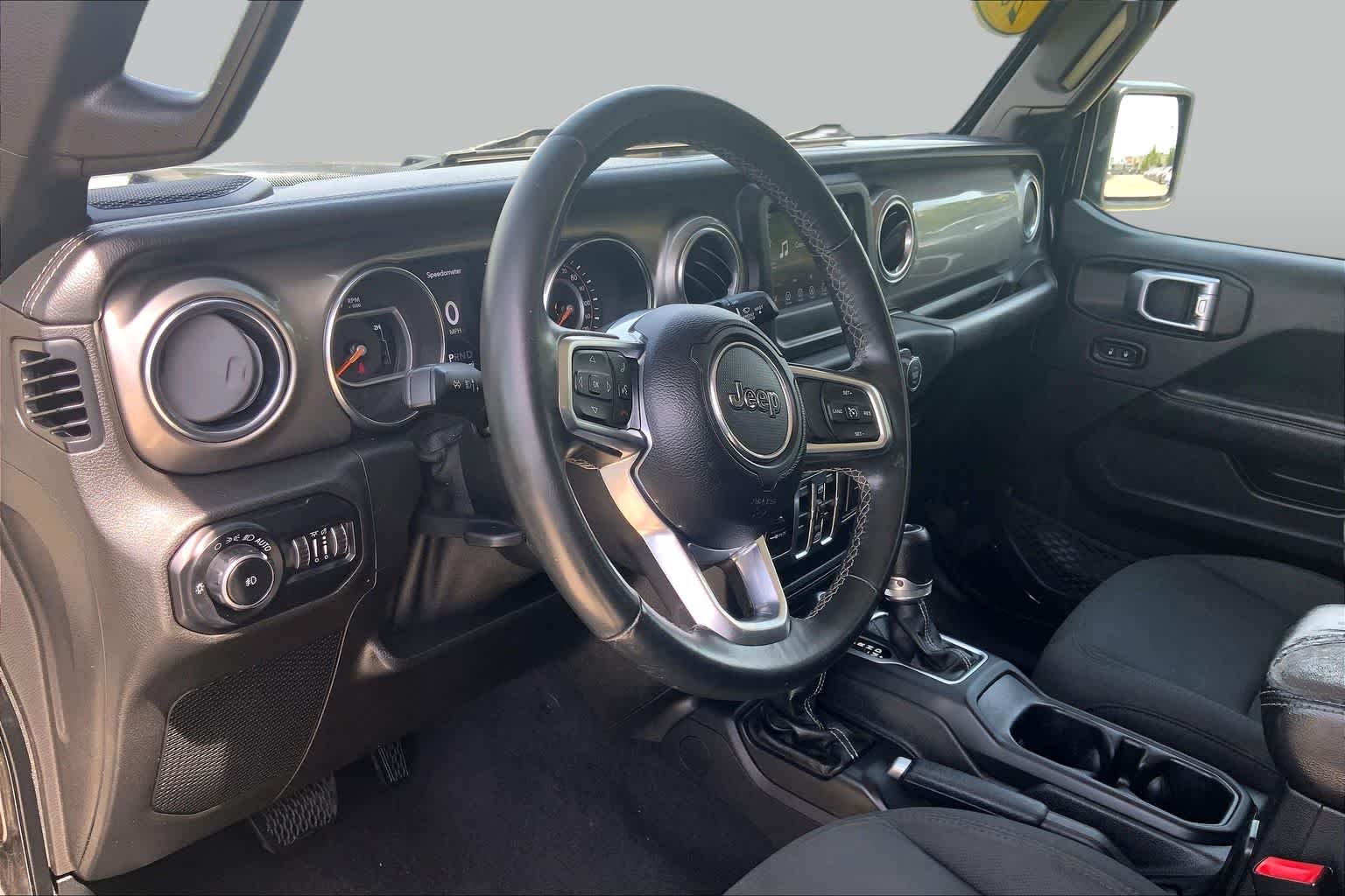 Used 2019 Black Clearcoat Jeep Sahara image 18