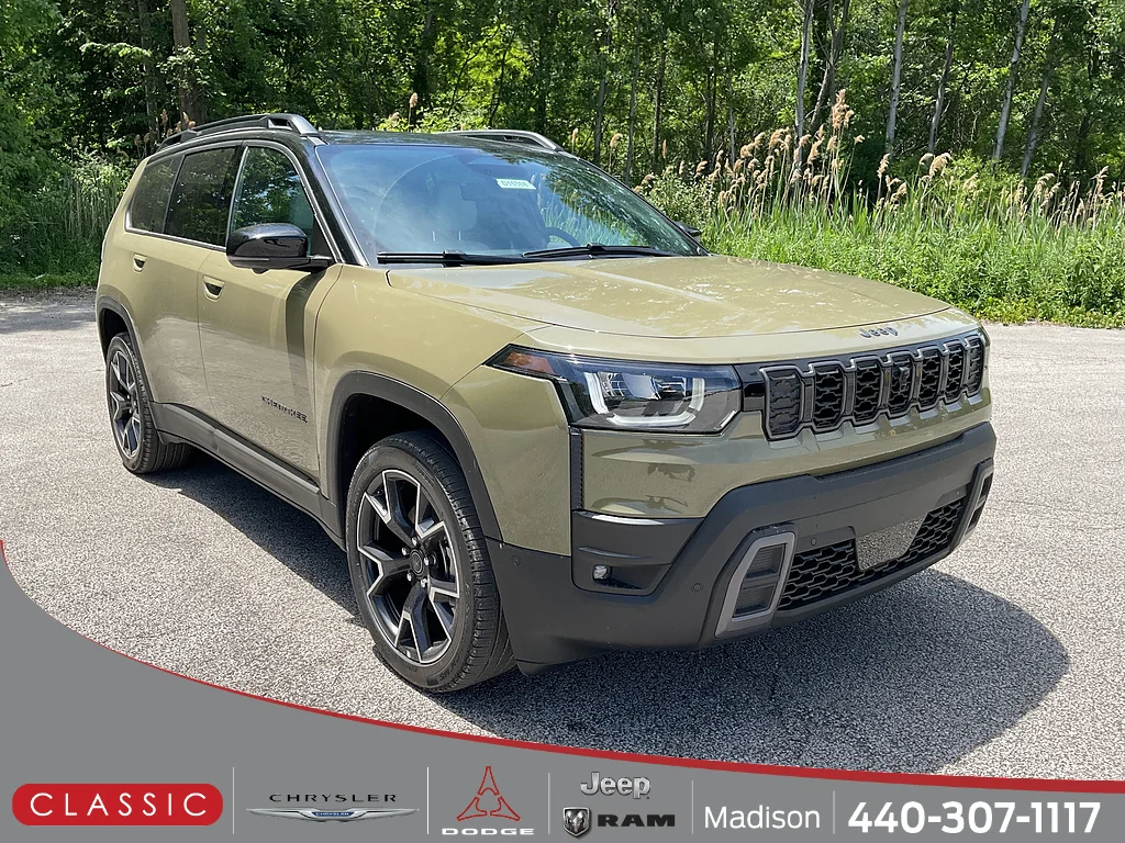 2026 Jeep Cherokee Overland HEV 4X4's photo