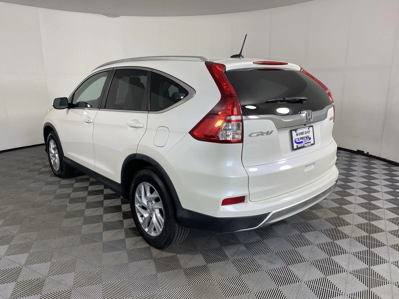 Used 2016  Honda EX-L image 5