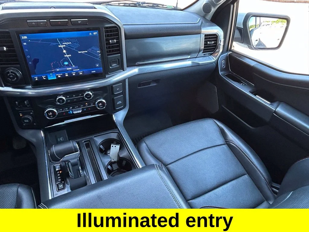 Used 2021 White Ford Lariat image 12