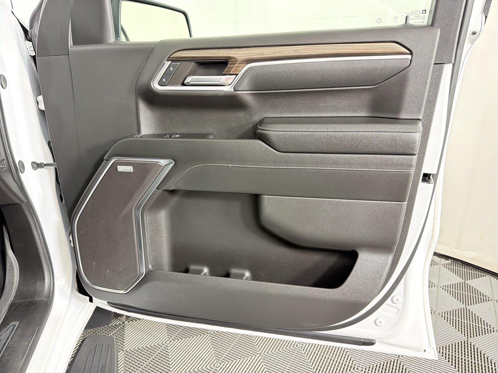 2024 Chevrolet Silverado 1500 RST - Photo 12