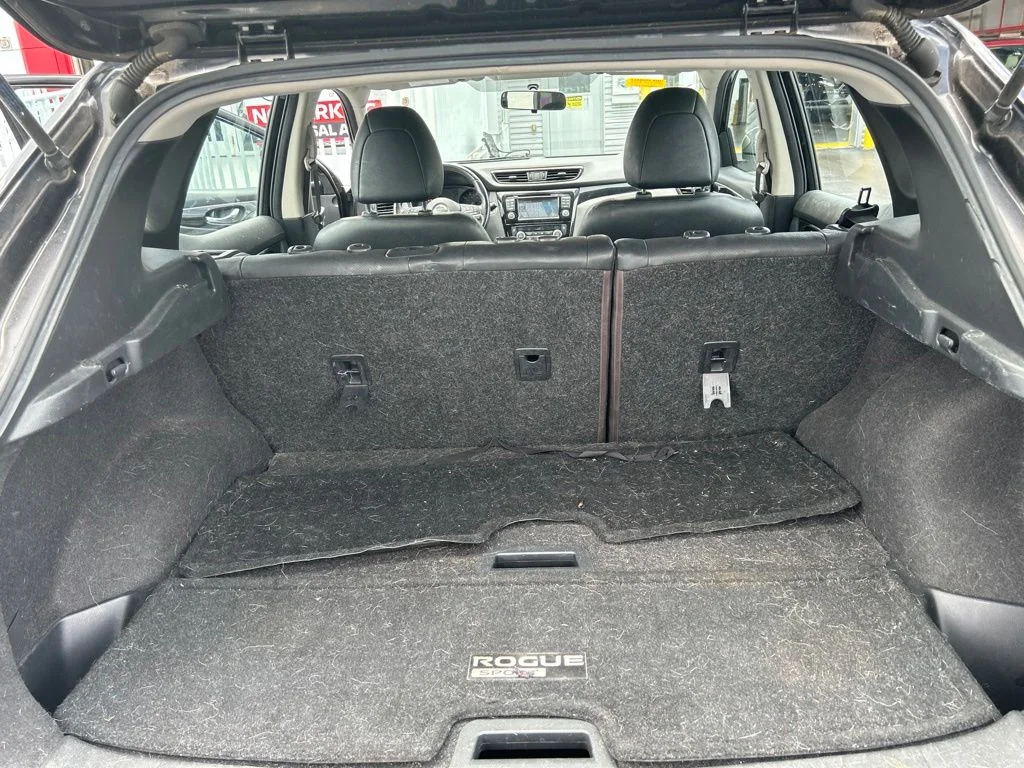 Used 2017 Black Nissan SL image 13
