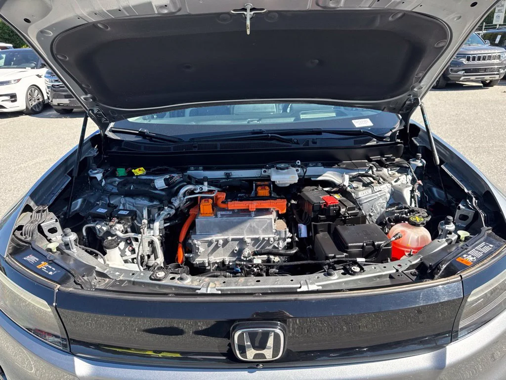 Used 2024 Gray Honda Elite image 32