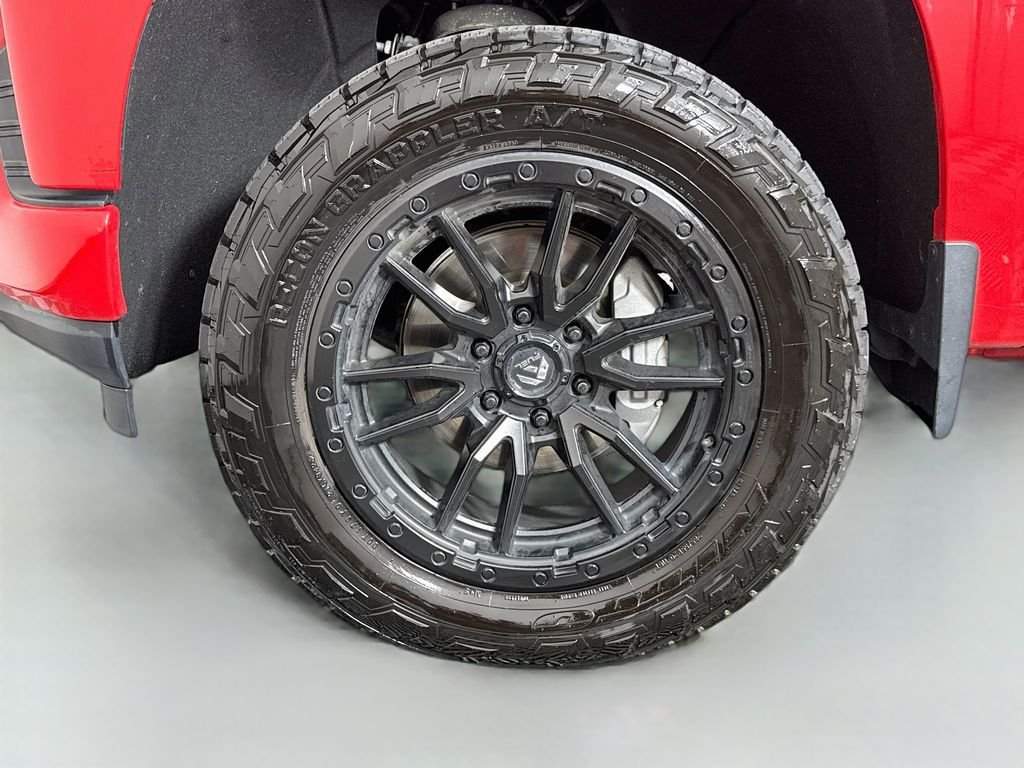 Used 2020 Red Chevrolet RST image 28