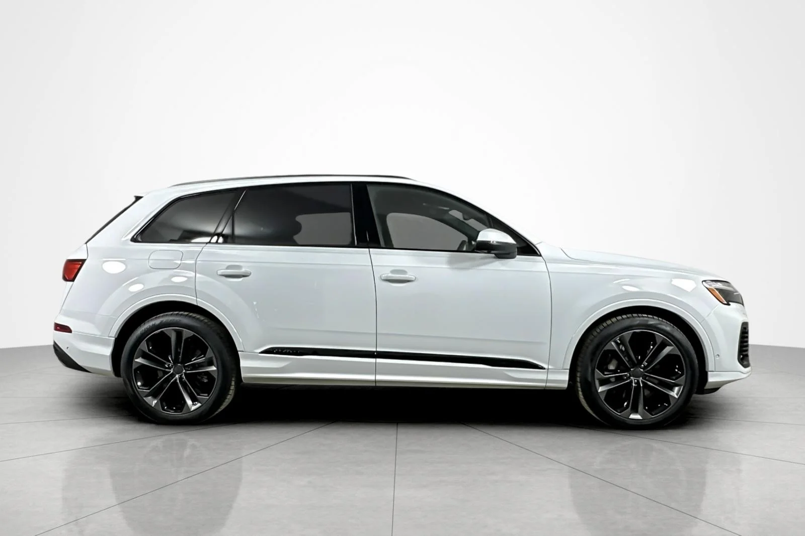 New 2026 Glacier White Metallic Audi Premium Plus 55 quattro *Ltd Avail* image 7