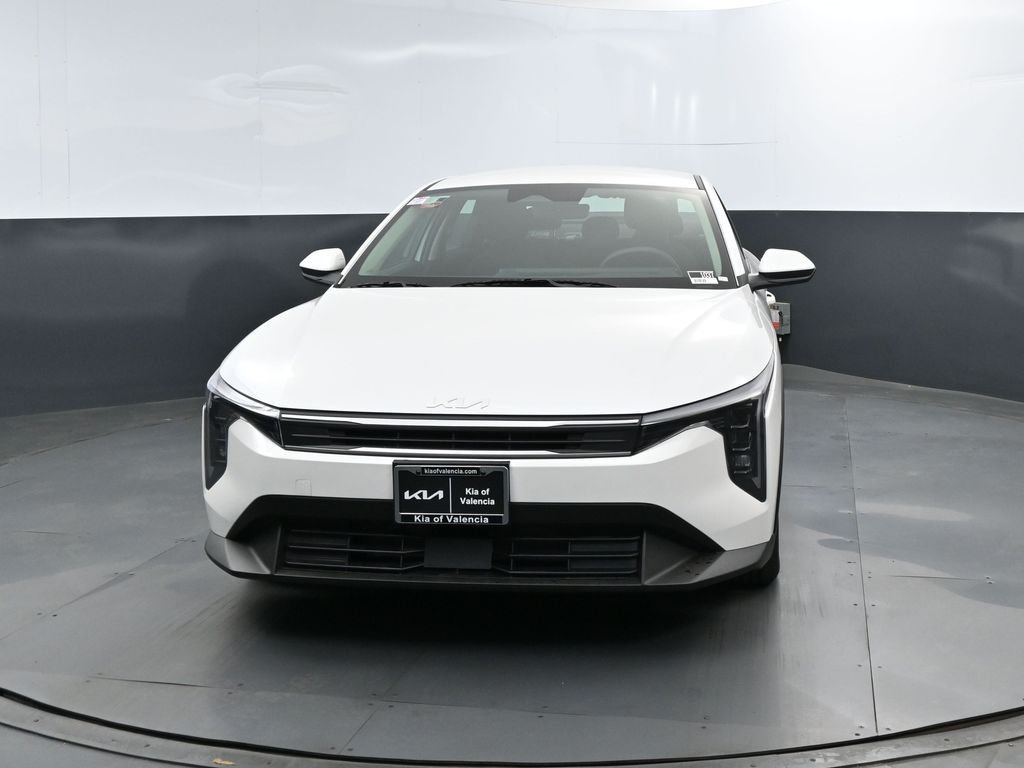 New 2026 Snow White Pearl Kia LXS image 2