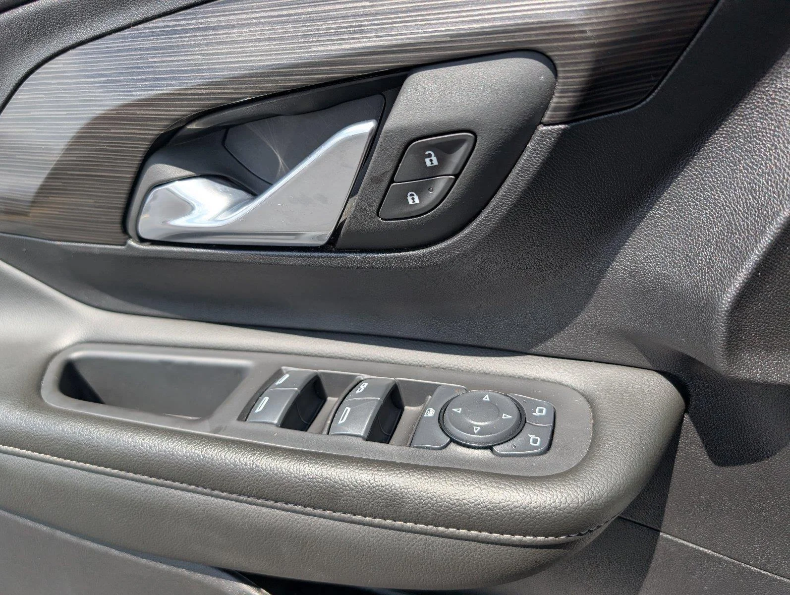 Used 2024 Downpour Metallic GMC SLE image 16