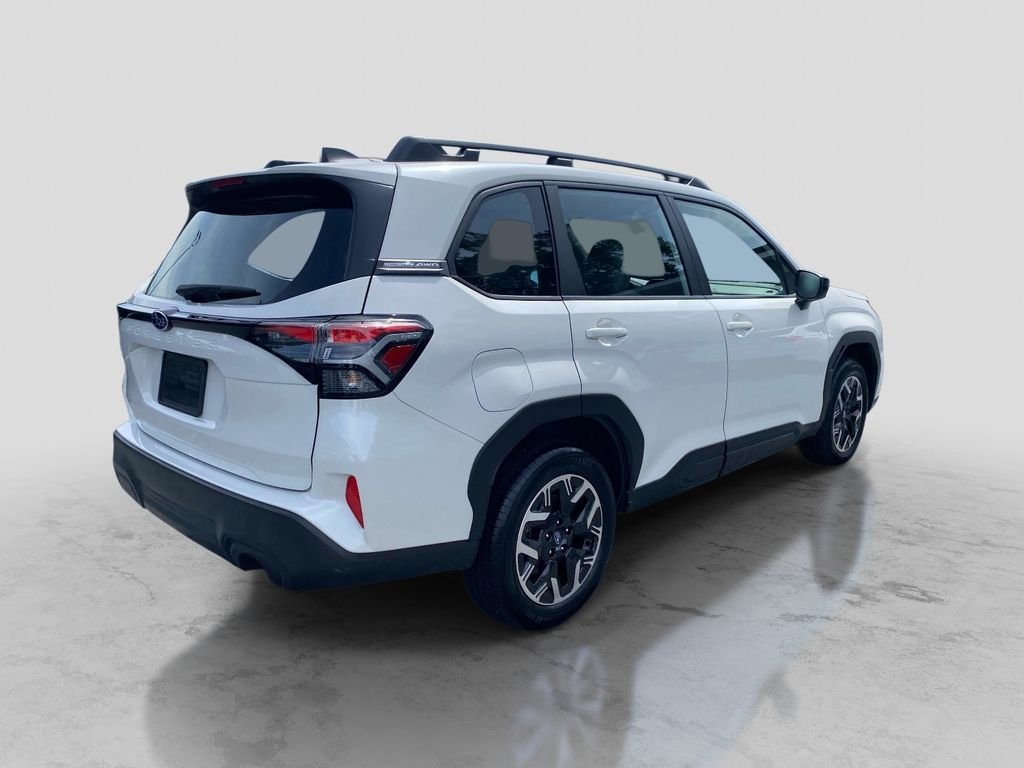 Used 2025 White Subaru Base image 7