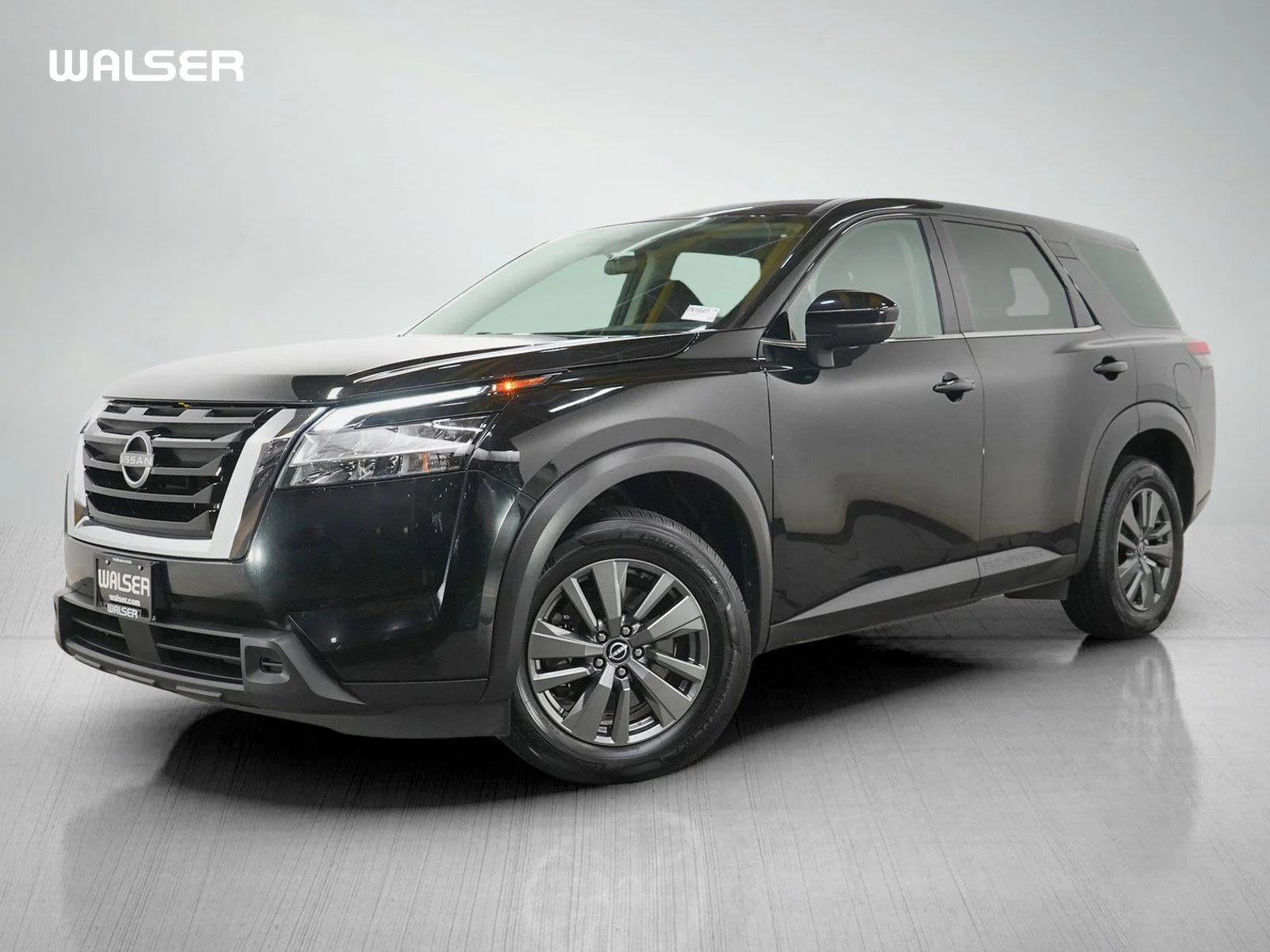 2022 Nissan Pathfinder S 4WD's photo