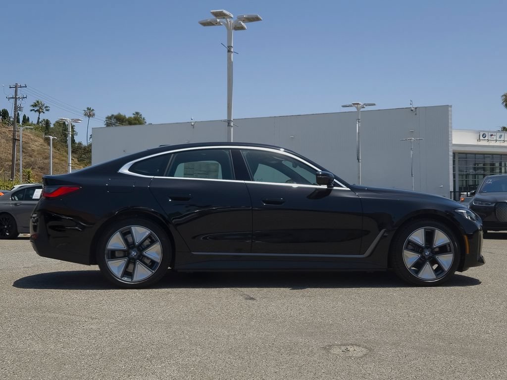 New 2026 Jet Black BMW eDrive40 image 3
