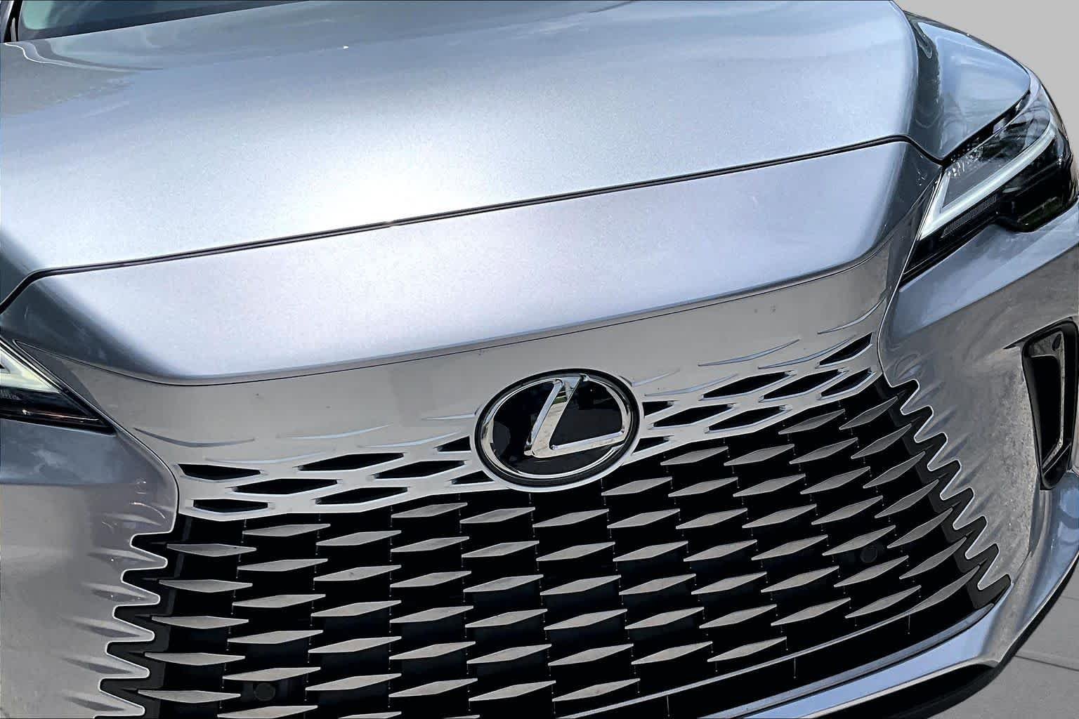 Used 2023 Iridium Lexus  image 30