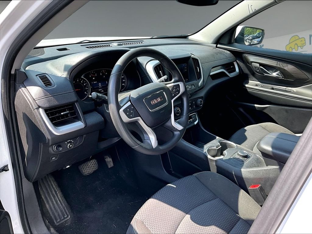 Used 2024 Summit White GMC SLE image 8