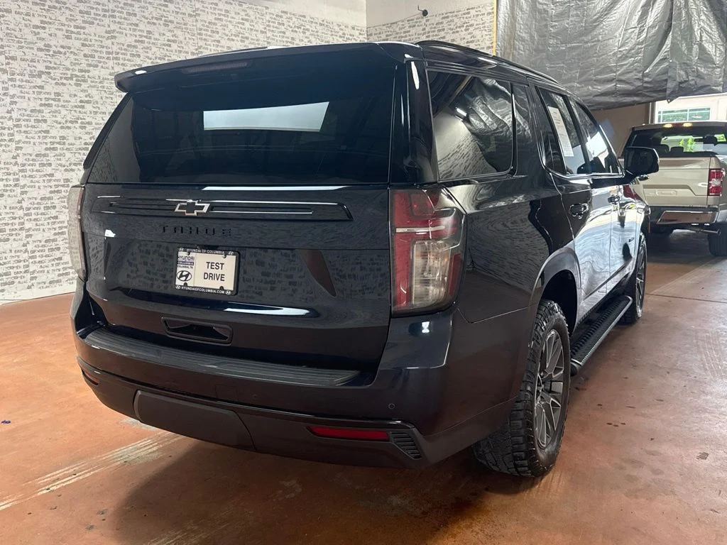 Used 2023 Midnight Blue Metallic Chevrolet Z71 image 7
