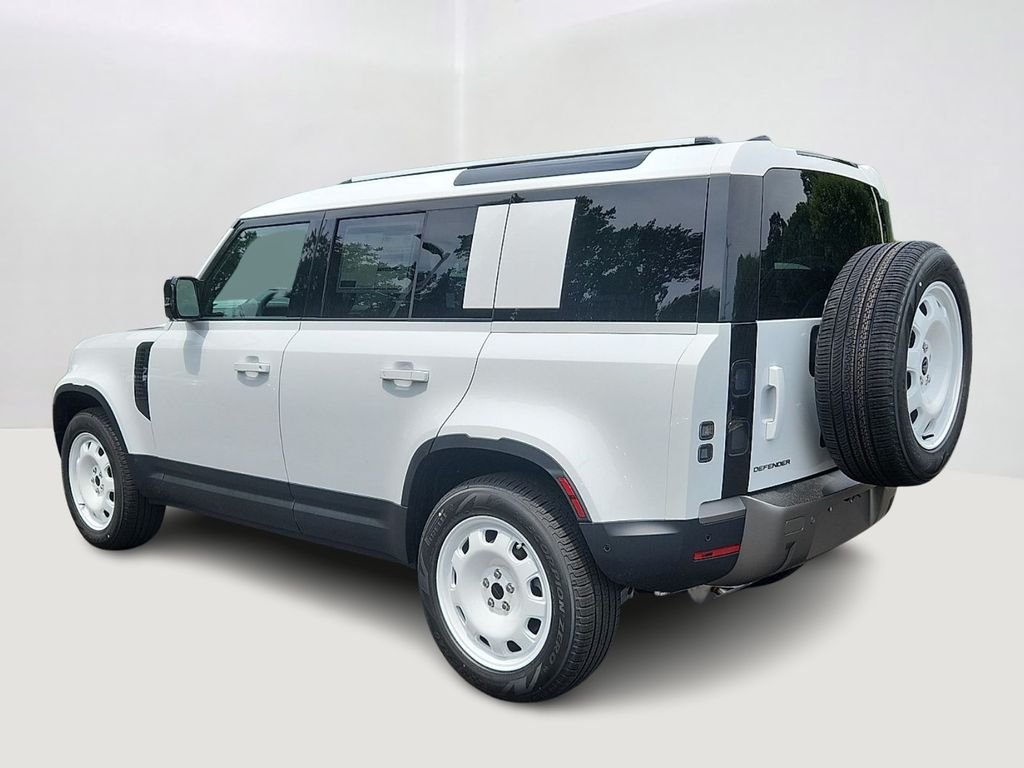 New 2026 Fuji White Land Rover S image 4