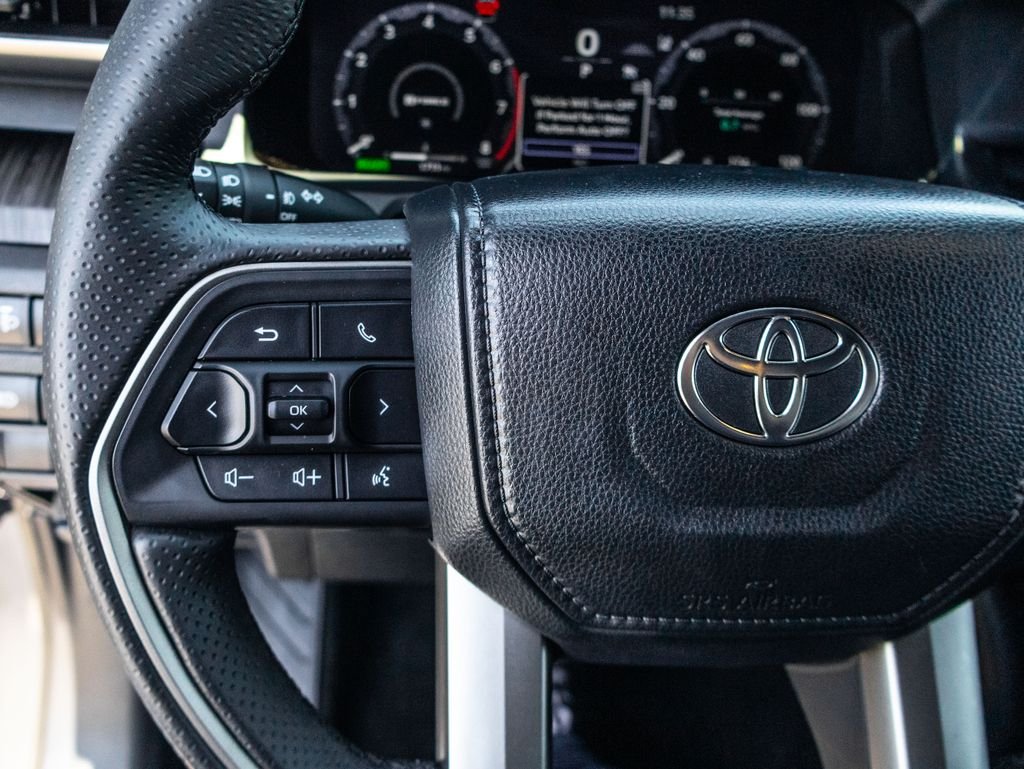 Used 2026  Toyota Platinum image 47