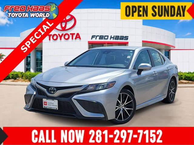 2024 Toyota Camry SE