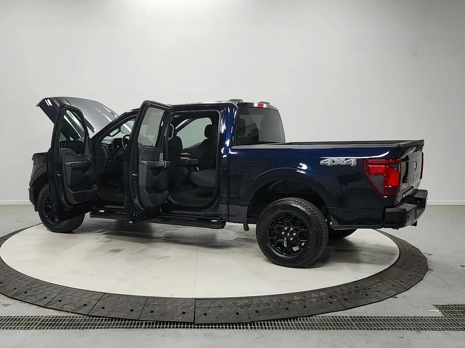Used 2024  Ford XLT image 13