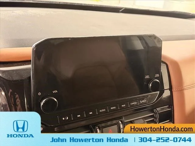Used 2023 Gray Nissan Platinum image 22