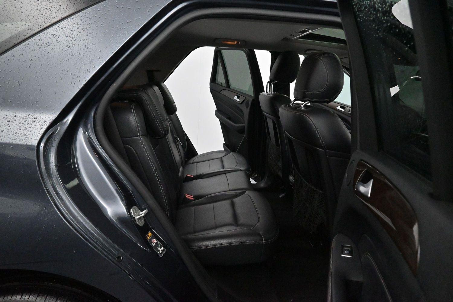 Used 2014 Steel Gray Metallic Mercedes-Benz ML 350 image 34