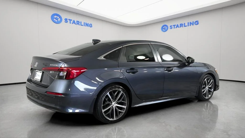 Used 2022 Gray Honda Touring image 9