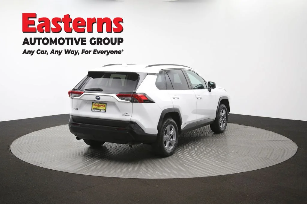 Used 2022 White Toyota LE image 41