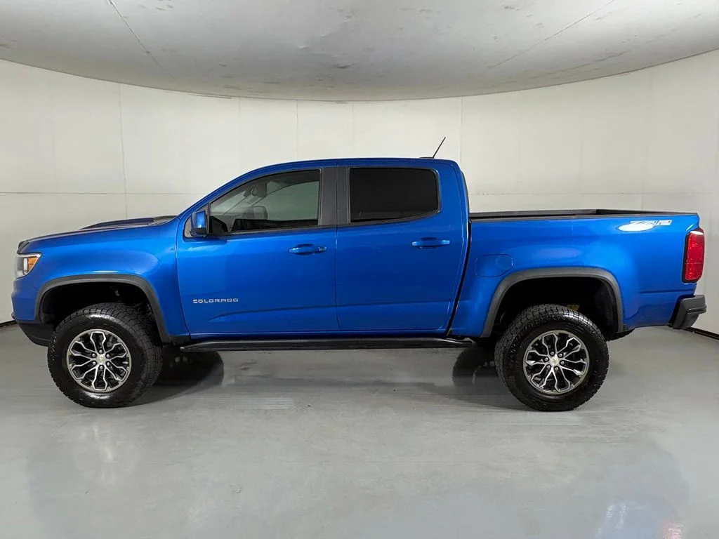 Used 2022 Blue Chevrolet ZR2 image 5