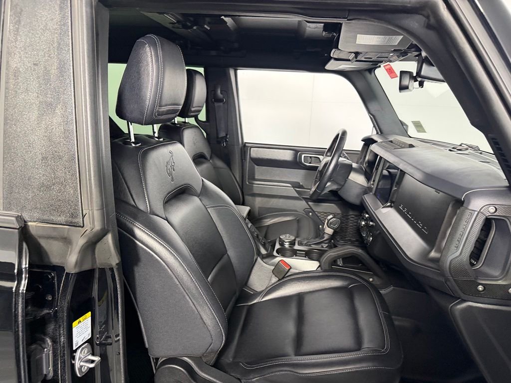Used 2025 Shadow Black Ford Badlands image 31