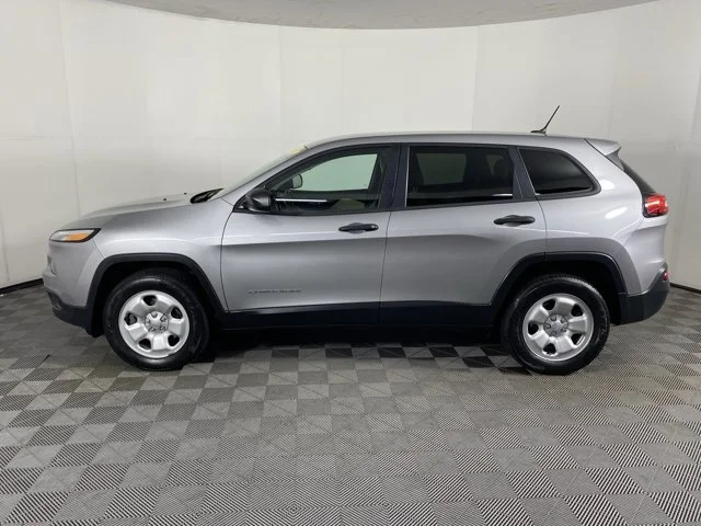 Used 2017 Silver Jeep Sport image 8