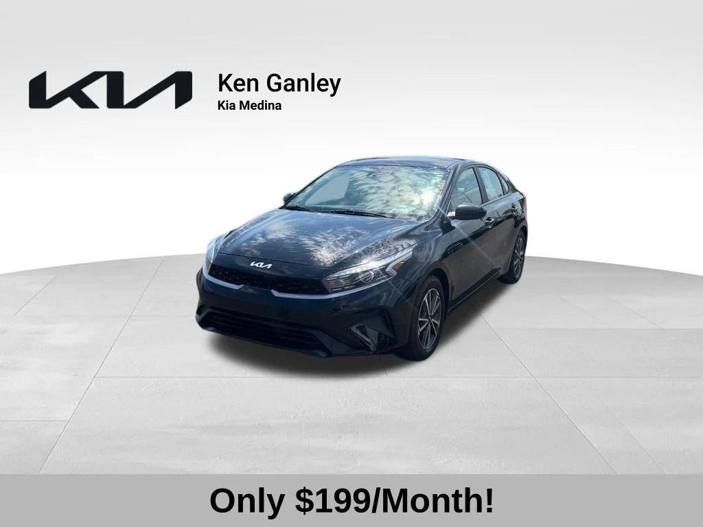 Used 2022 Black Kia LXS image 1