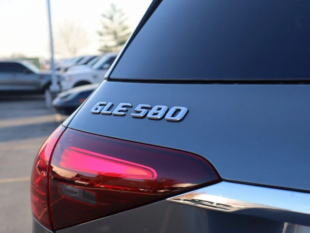 New 2026 Selenite Grey Metallic Mercedes-Benz GLE 580 image 9