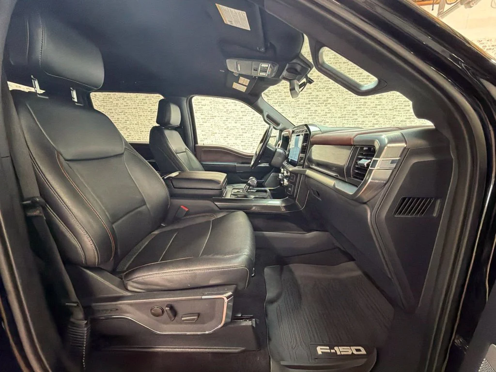 Used 2022 Agate Black Metallic Ford Lariat image 11