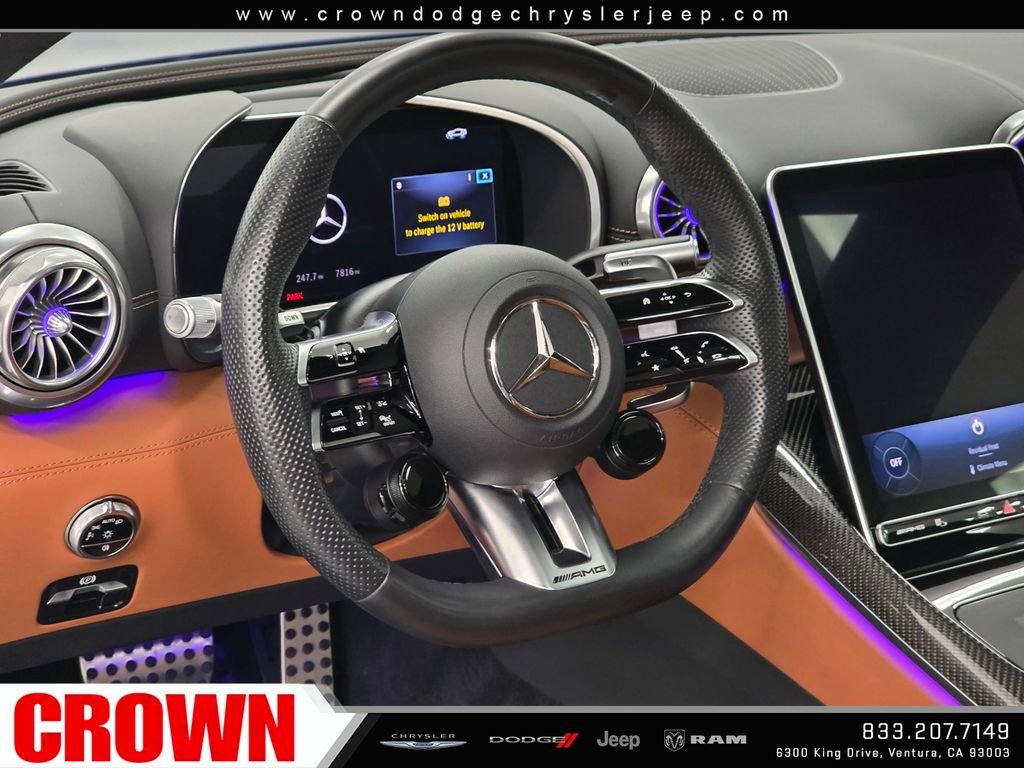 Used 2024  Mercedes-Benz Base image 17