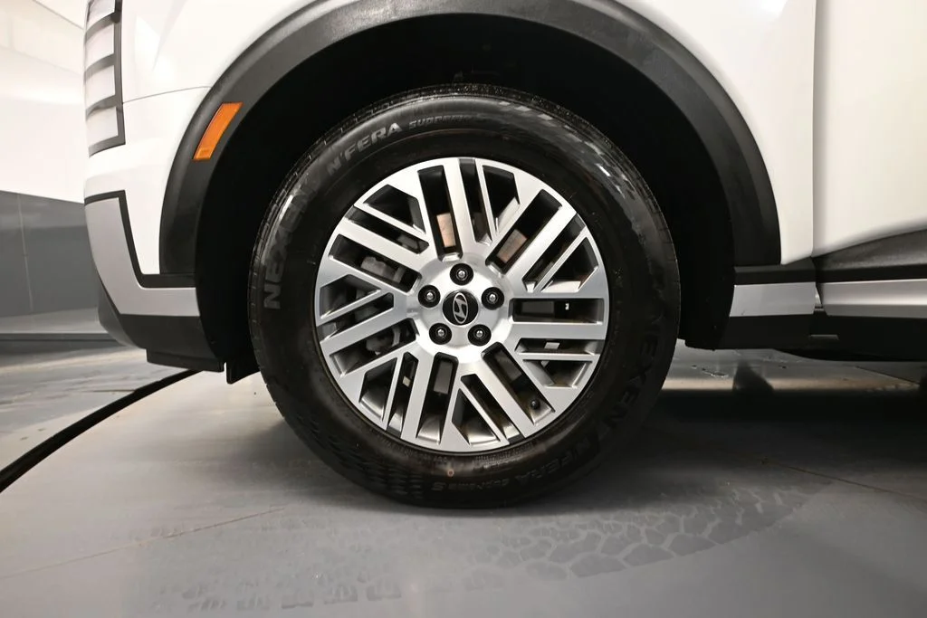 Used 2026 White Hyundai SEL Lite Roof Damage image 13