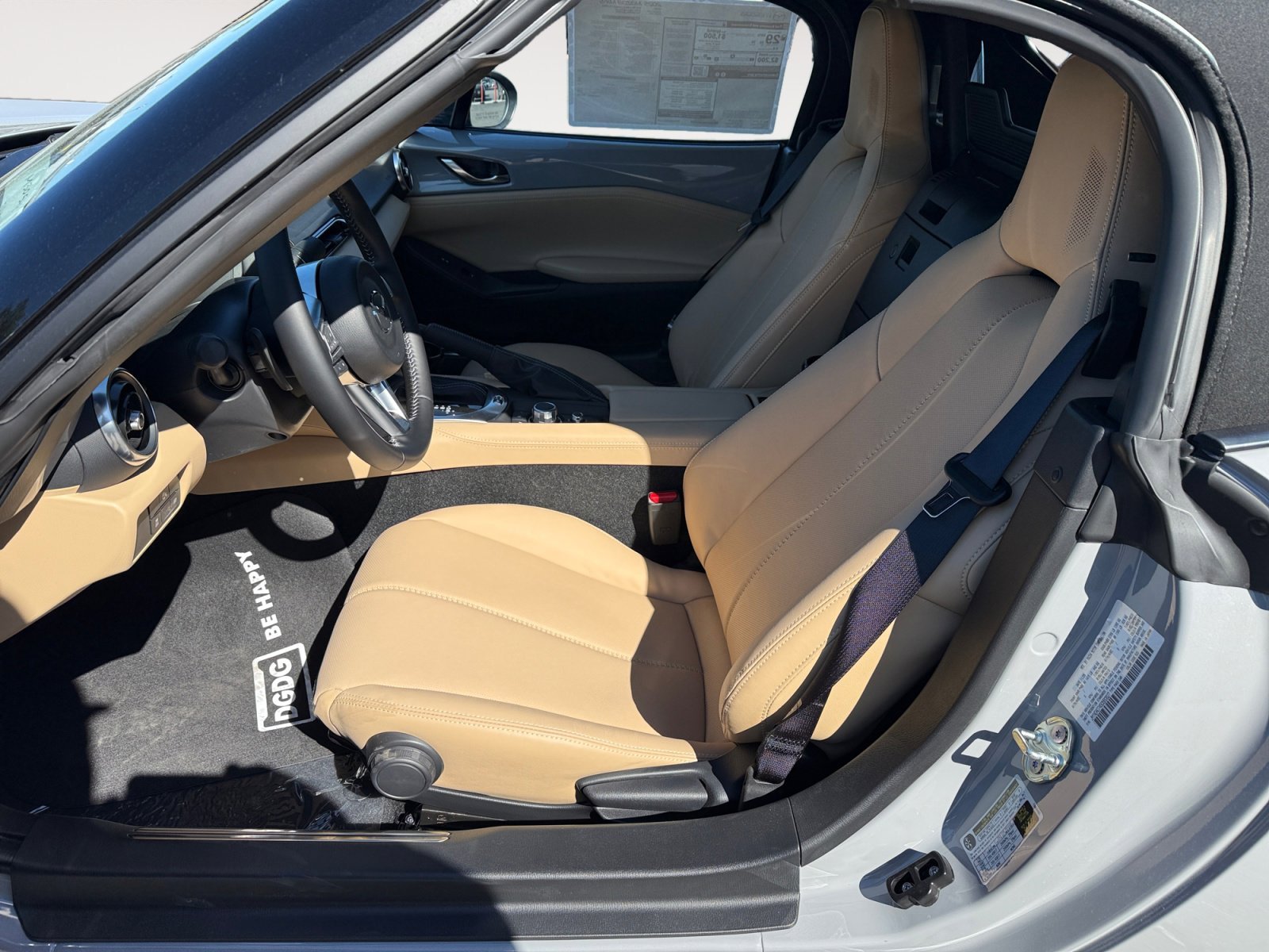 2025 Mazda MX-5 Miata Grand Touring - Photo 10