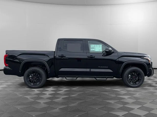 2026 Toyota Tundra SR5 - Photo 6