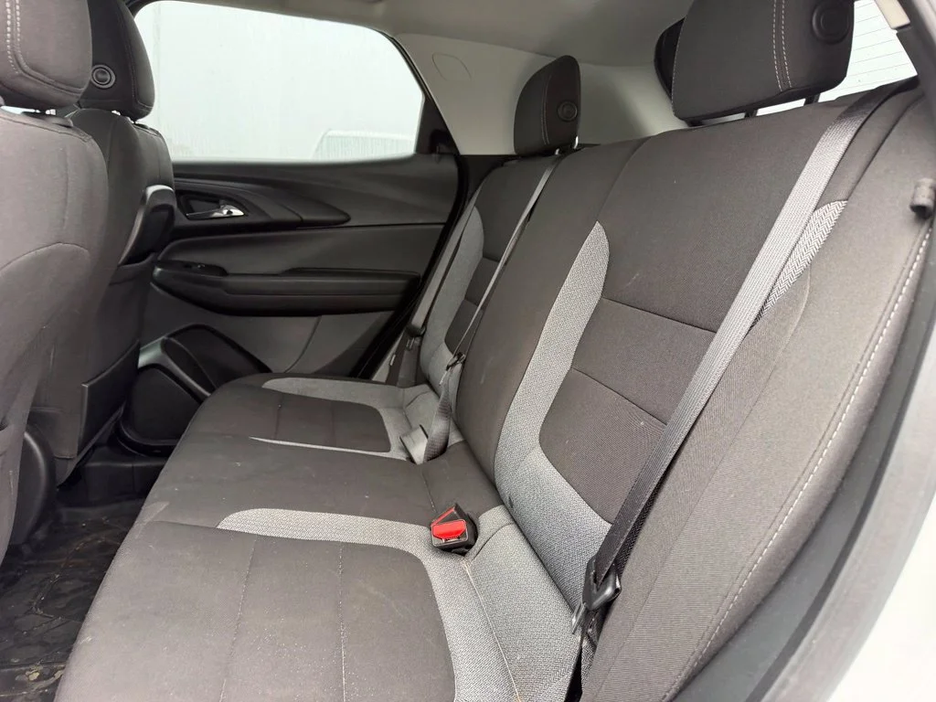 Used 2024 Summit White Chevrolet LT image 13