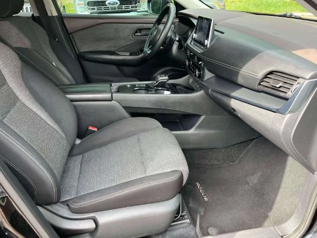Certified Used 2021 Super Black Nissan S image 24