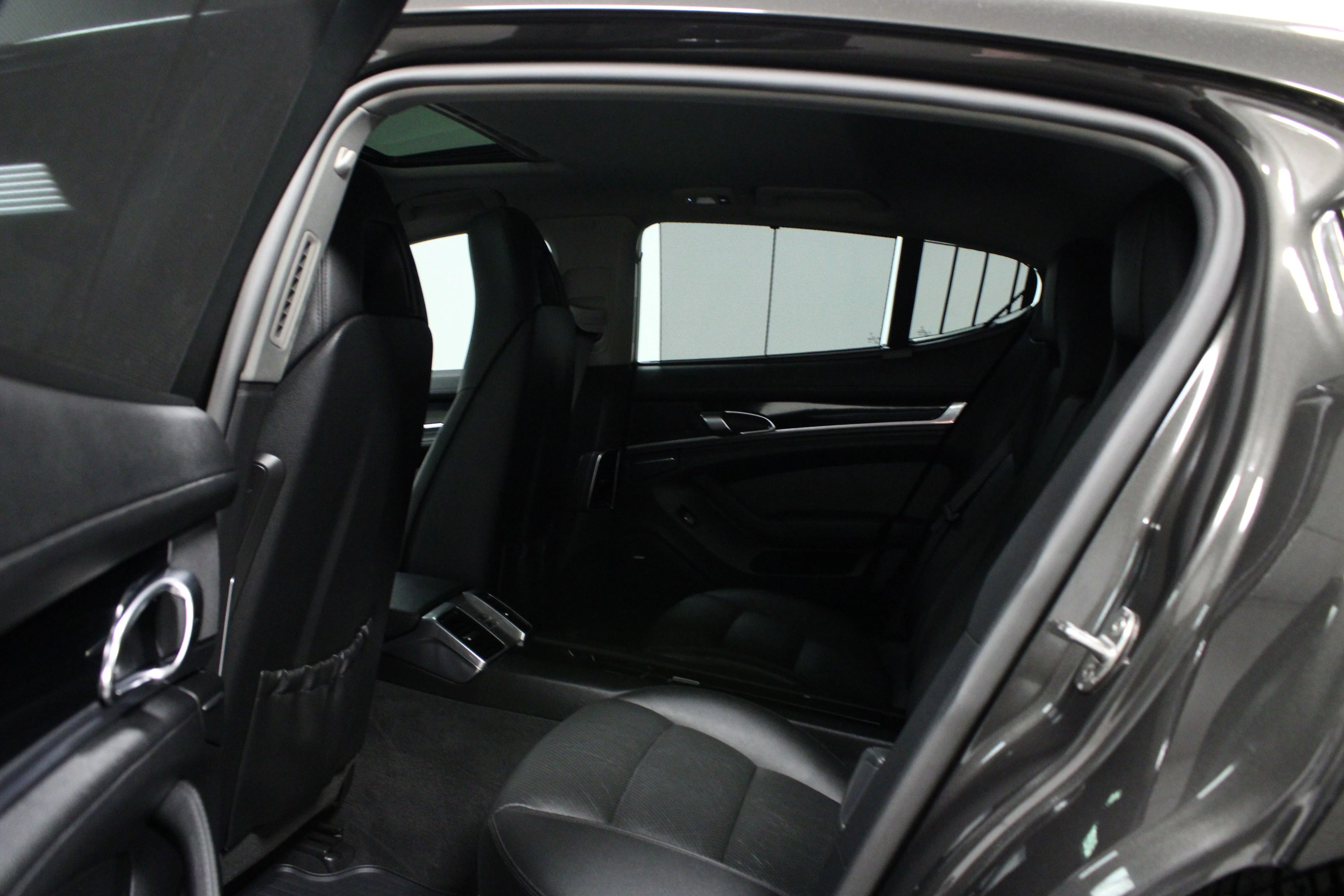 Used 2012 Carbon Grey Metallic Porsche 4 image 13