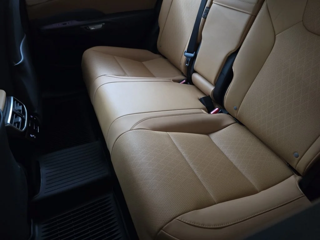 New 2026 Eminent White Pearl Lexus PREMIUM PLUS image 13
