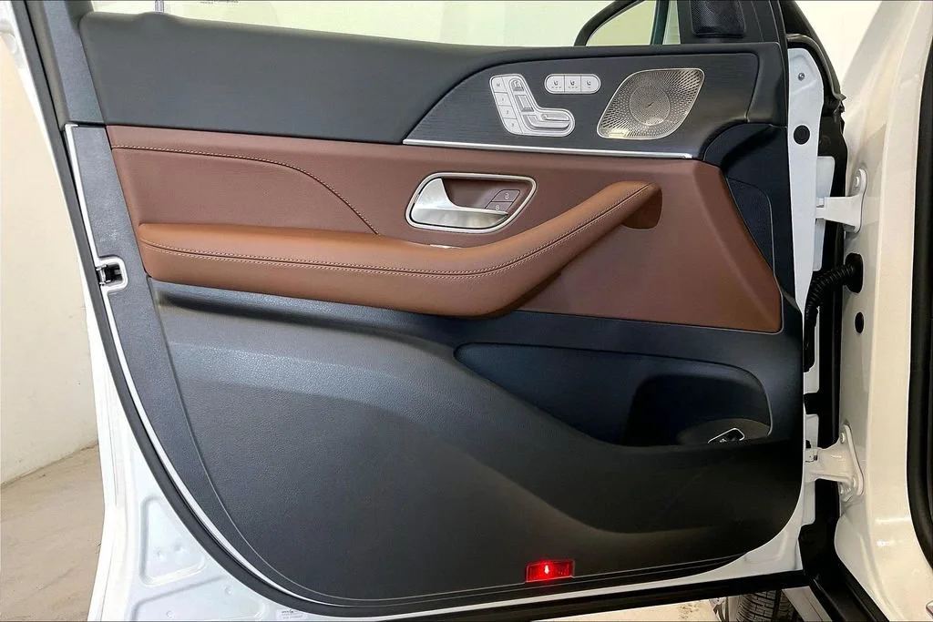 New 2026 Polar White Mercedes-Benz GLS 450 image 23