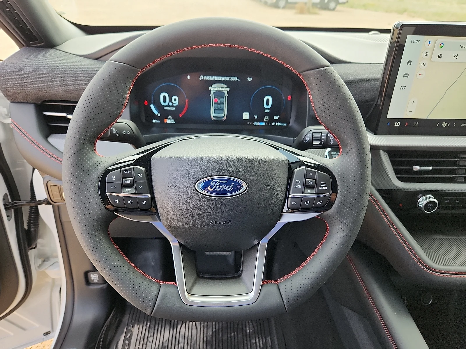 New 2026 Star White Metallic Tri-Coat Ford ST-Line image 21
