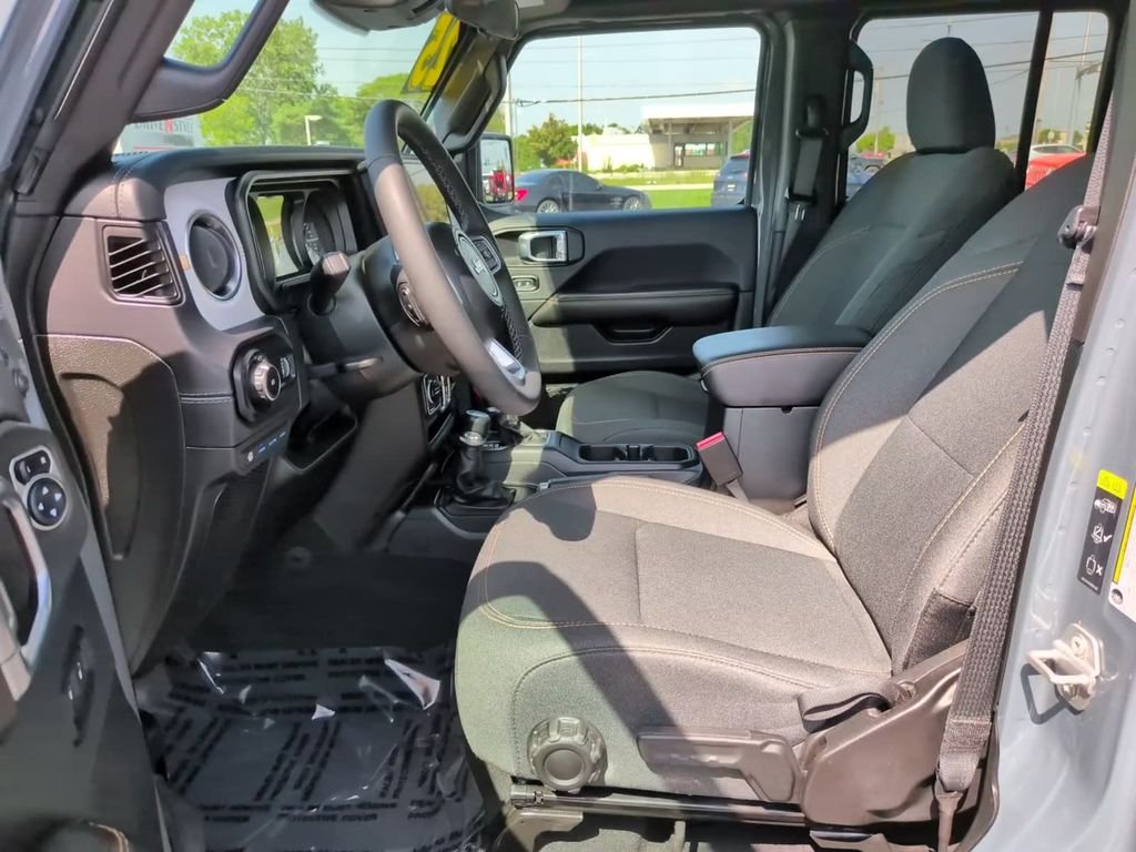 Used 2025 Gray Jeep Sahara 4xe image 16