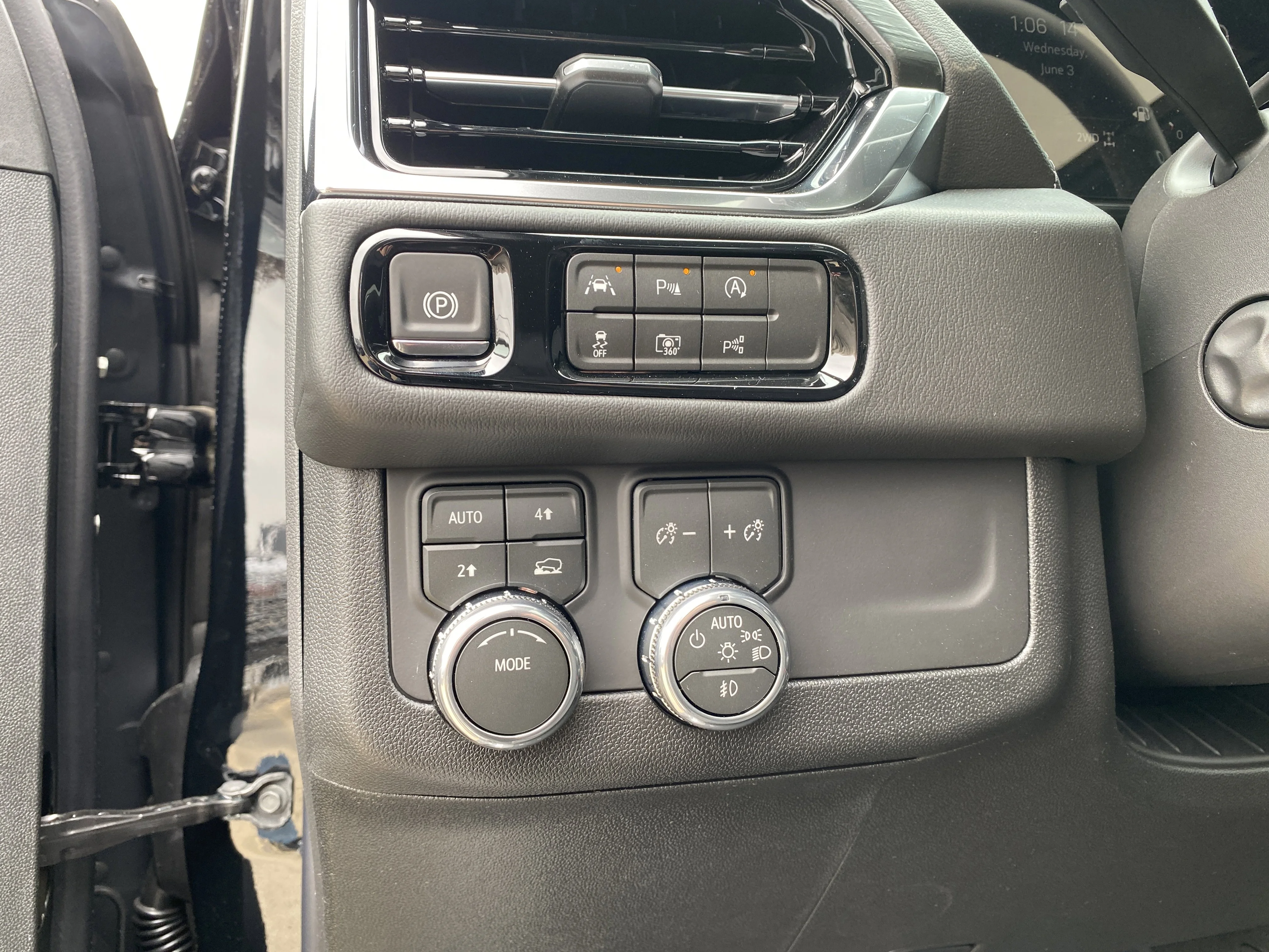 New 2026 ONYX BLACK GMC Denali image 25