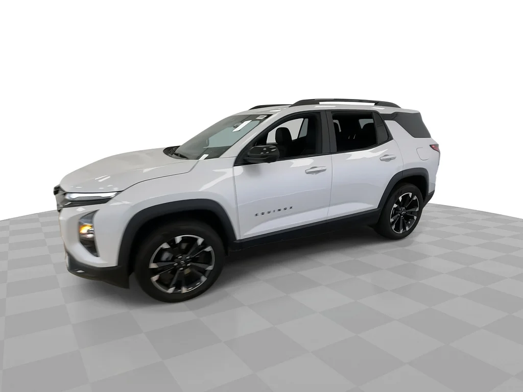 Used 2025 Iridescent Pearl Tricoat Chevrolet RS image 6