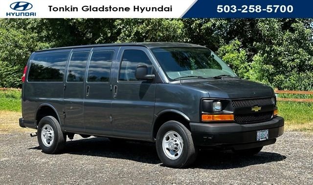 2015 Chevrolet Express 2500 Work Van HD's photo