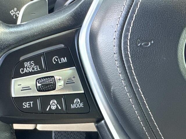 Used 2022 Mineral White Metallic BMW xDrive40i image 21