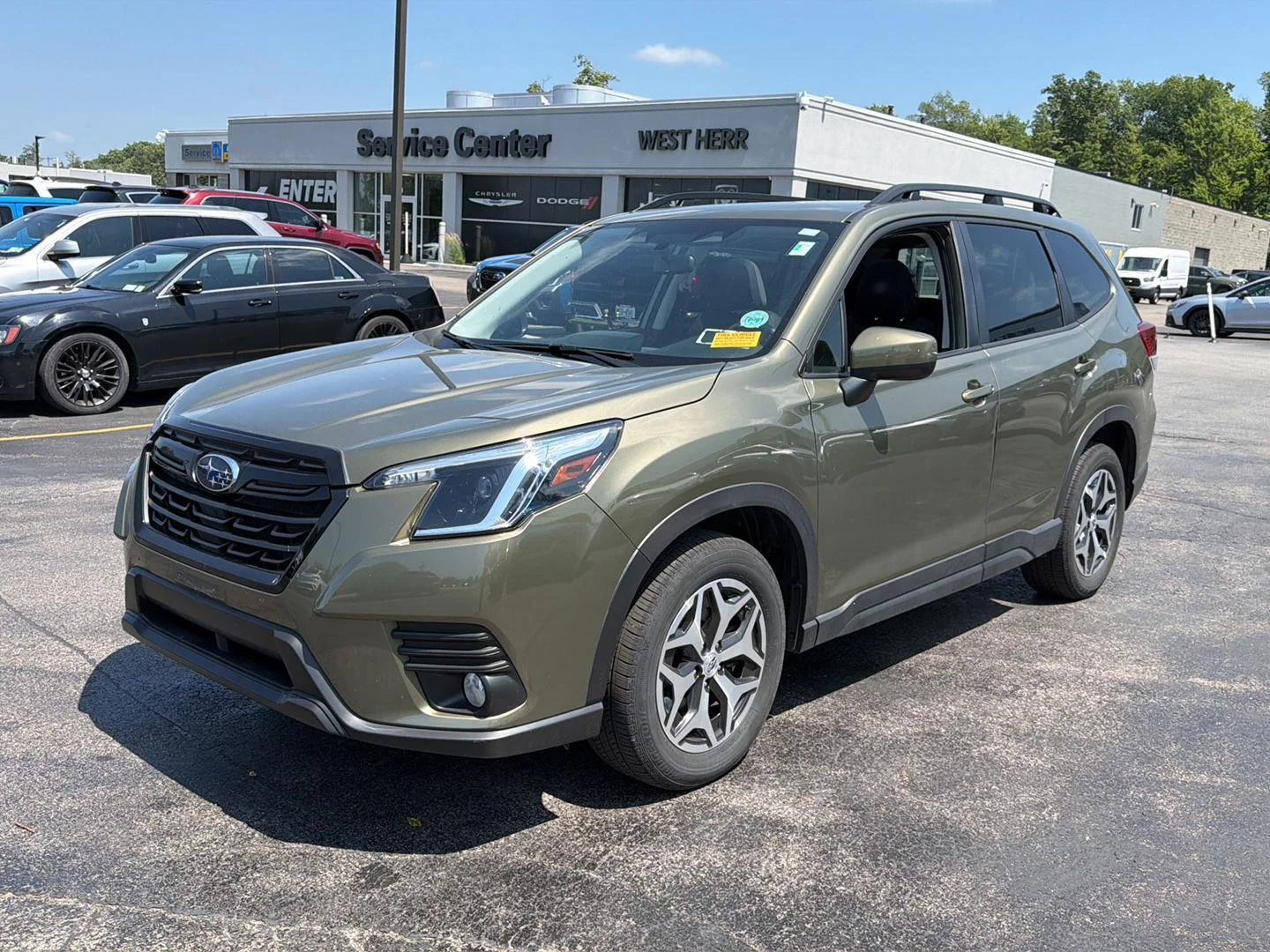 Used 2023 Autumn Green Metallic Subaru Premium image 12