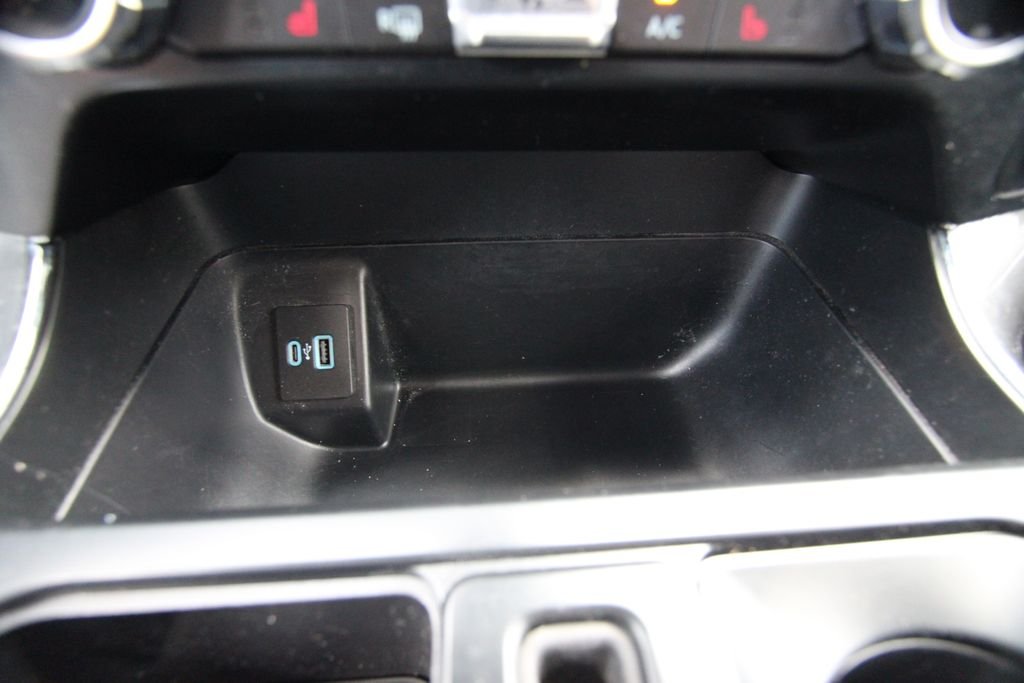Used 2022  Ford XLT image 27