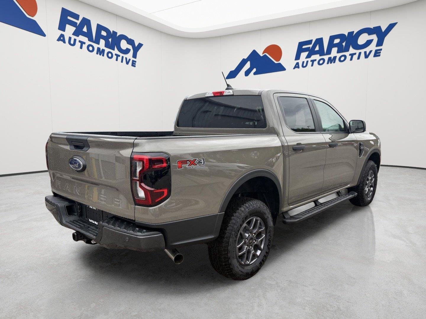 New 2026 Marsh Gray Ford XLT image 5
